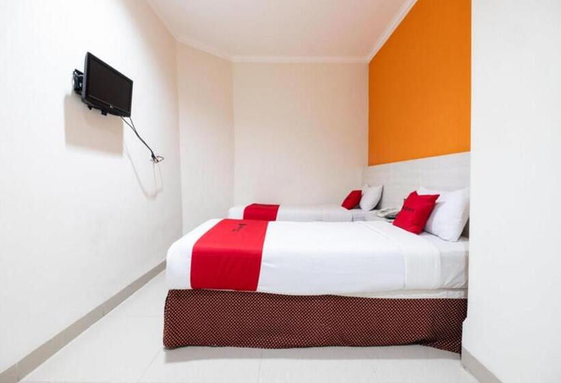 Fotos del hotel Reddoorz Plus @ The Alden:  7