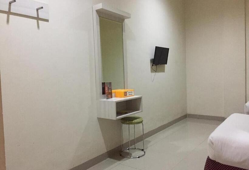 Fotos del hotel Reddoorz Plus @ The Alden:  12