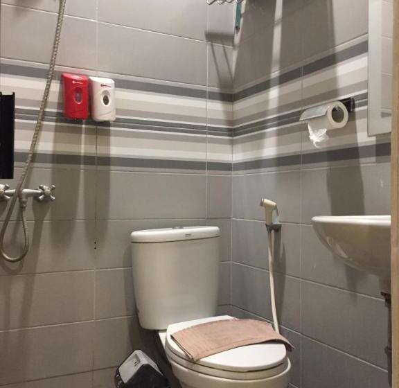 Fotos del hotel Reddoorz Plus @ The Alden:  3