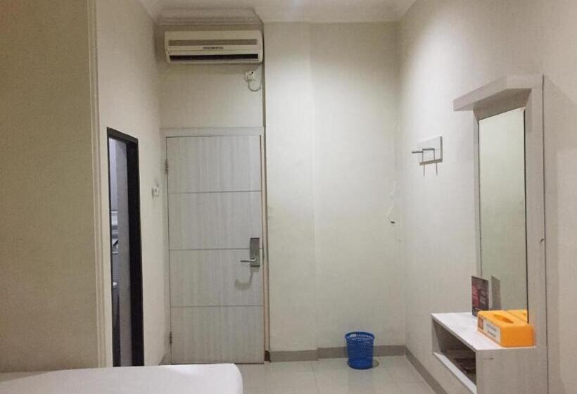 Fotos del hotel Reddoorz Plus @ The Alden:  17