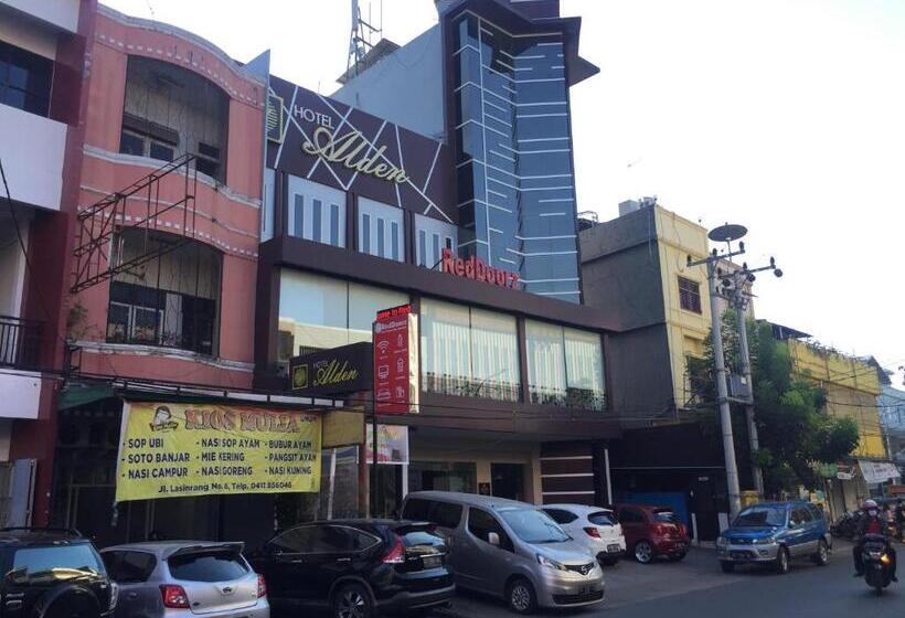 Reddoorz Plus @ The Alden