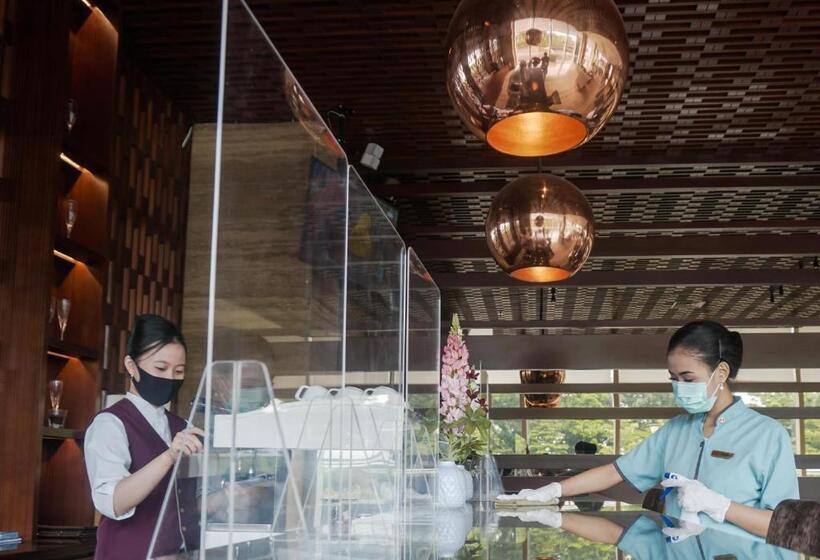 Fotos del hotel Swiss-belhotel Serpong:  5