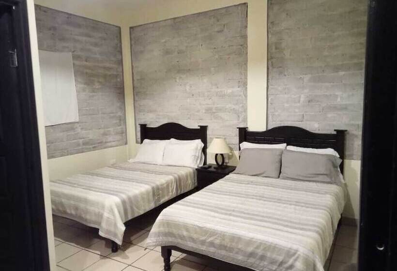 Fotos del hotel Capital O  Terracota:  12