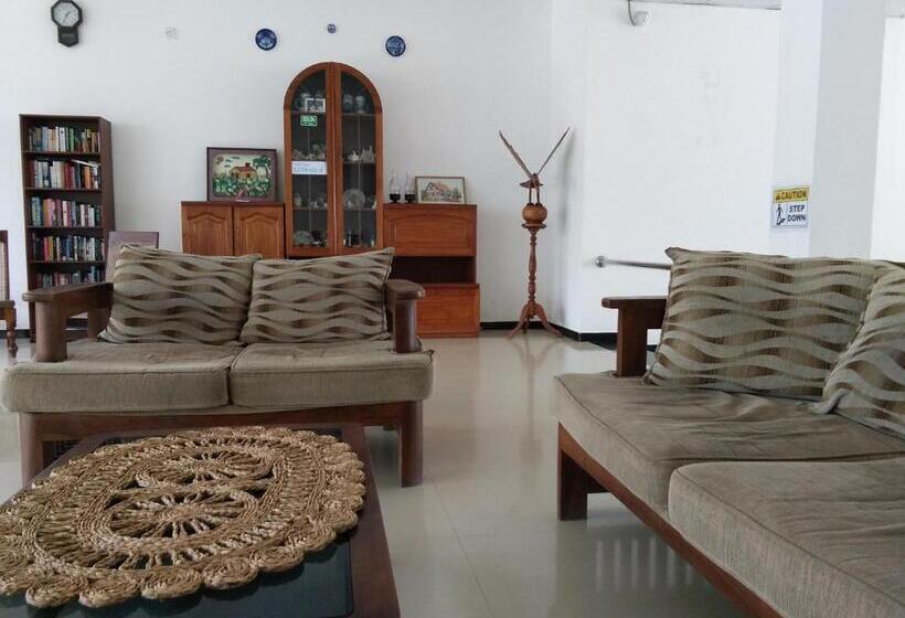 Fotos del hotel Ocean View Cottage:  6