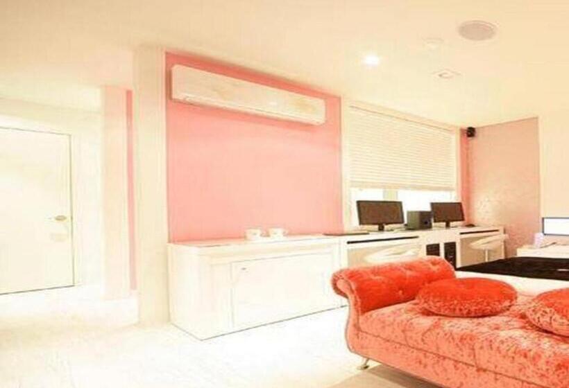 Fotos del hotel Ever Tourist:  2