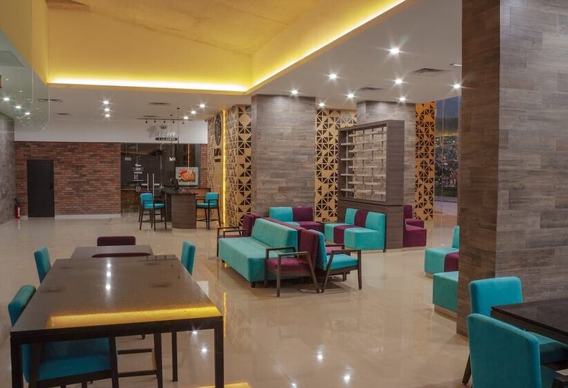 Fotos del hotel Kavia Monterrey:  12