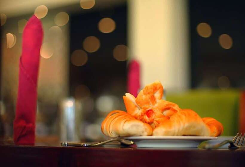 Fotos del hotel Grand Serenaa  And Resorts:  7