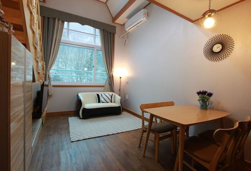 Fotos del hotel Ario Pension:  5