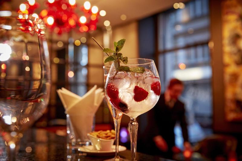 Fotos del hotel The Dufour, Suites & Rooms By Hotel Schweizerhof:  12