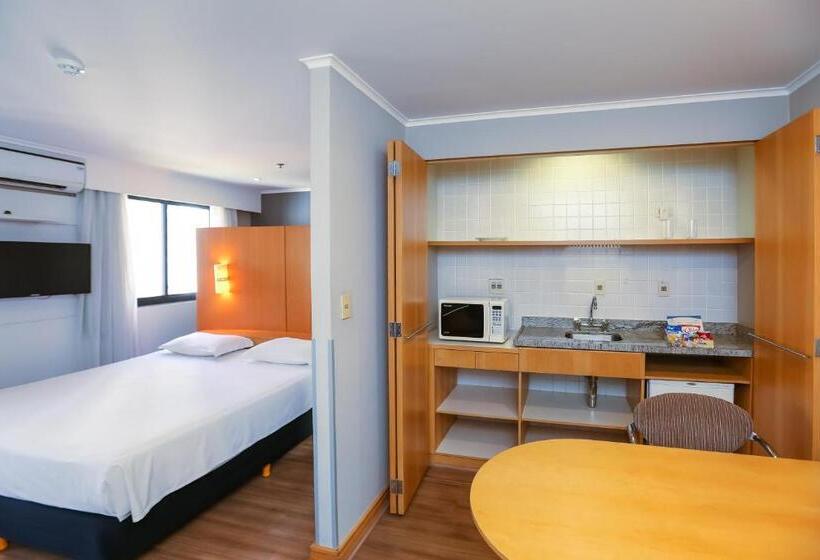 Slaviero Essential São Paulo Ibirapuera