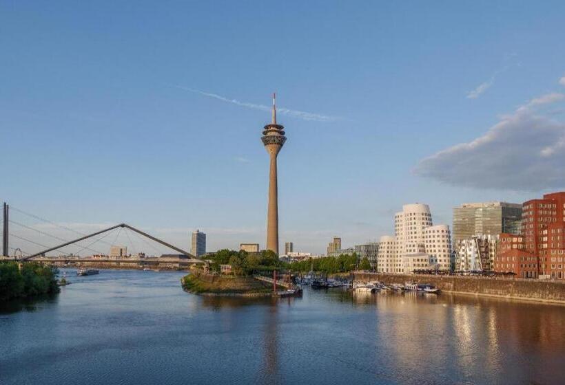 Ji  Xujiahui Yishan Road Shanghai