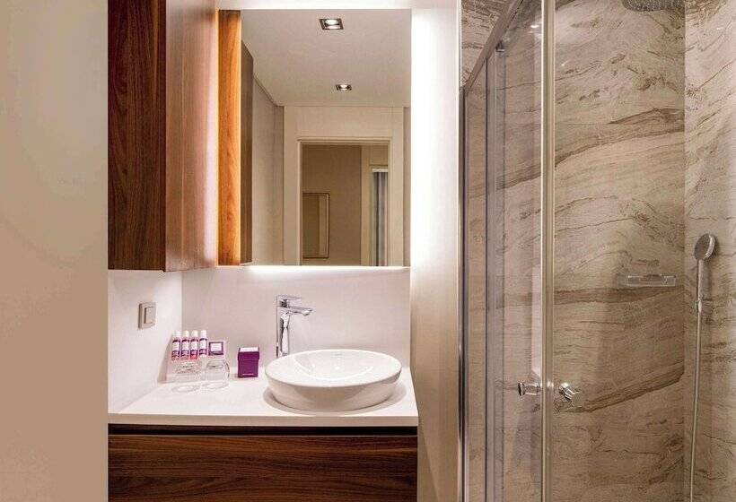 Fotos del hotel Movenpick Living Istanbul:  5