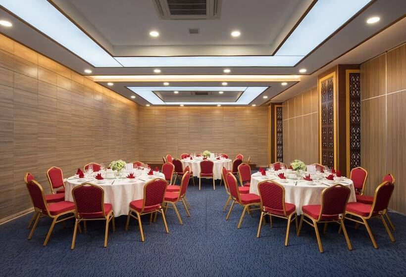 Fotos del hotel X2 Vibe Viet Tri:  15