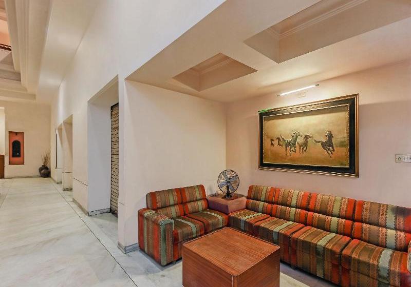 Fotos del hotel Oyo 79040  Sai Prakash:  2