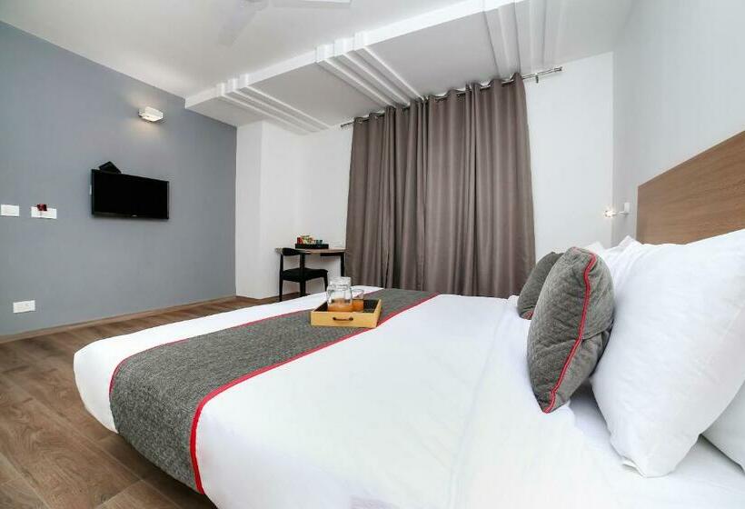 Fotos del hotel Vaccinated Staff Oyo Townhouse 069 Civil Lines:  3