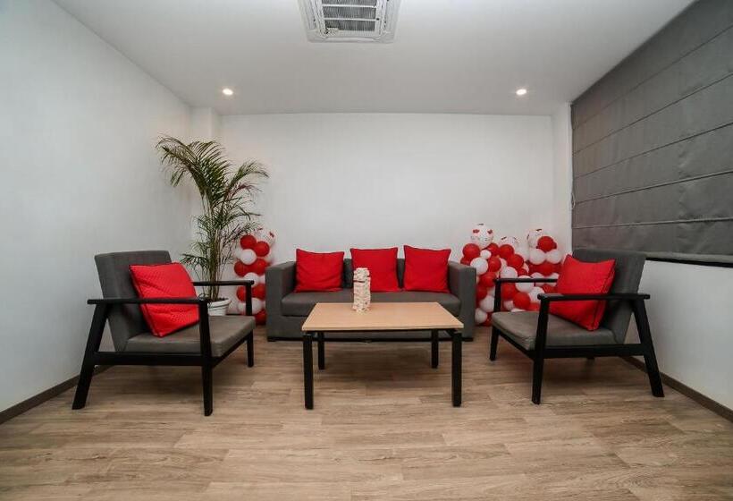 Fotos del hotel Vaccinated Staff Oyo Townhouse 069 Civil Lines:  7