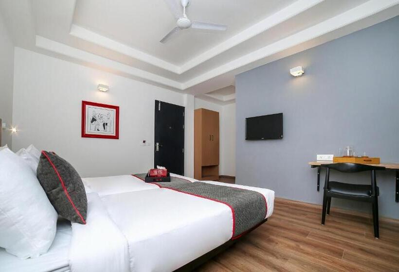 Fotos del hotel Vaccinated Staff Oyo Townhouse 069 Civil Lines:  5