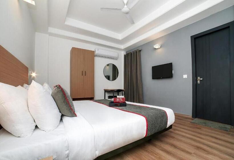 Fotos del hotel Vaccinated Staff Oyo Townhouse 069 Civil Lines:  8