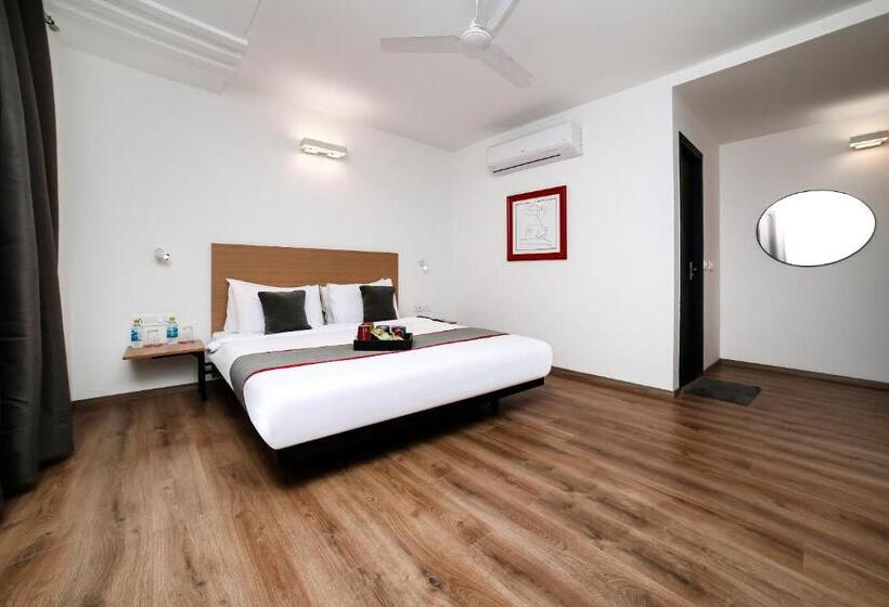 Fotos del hotel Vaccinated Staff Oyo Townhouse 069 Civil Lines:  9