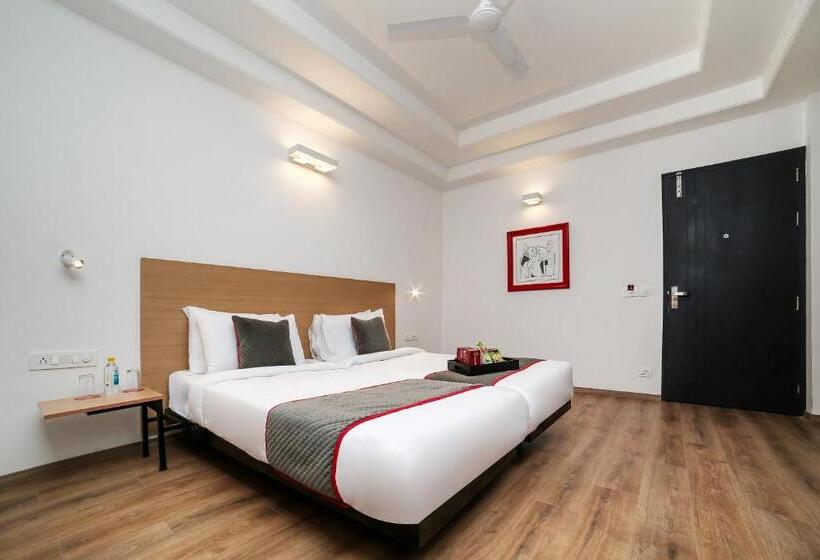 Fotos del hotel Vaccinated Staff Oyo Townhouse 069 Civil Lines:  18