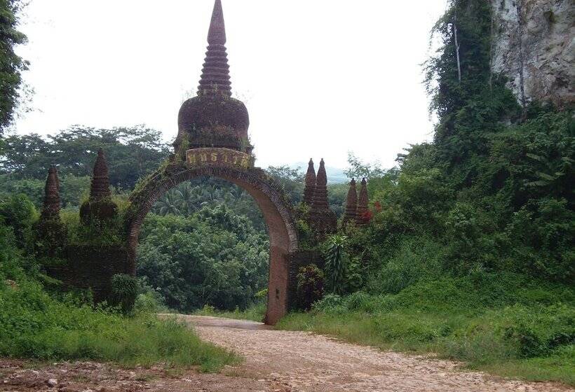 Takhun Mountain View