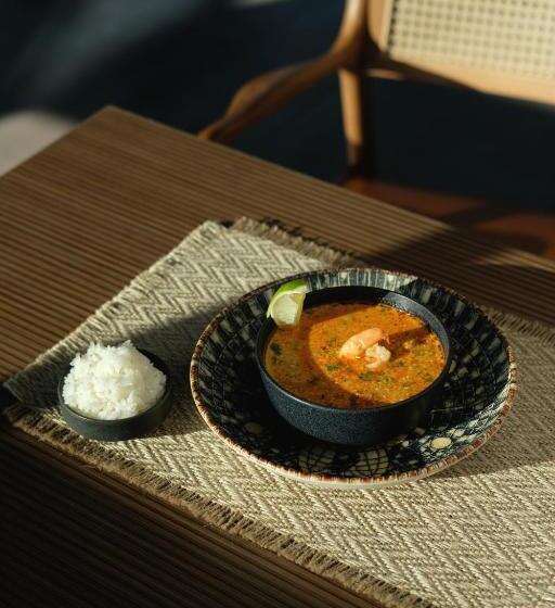 Ramada By Wyndham Tbilisi Old City