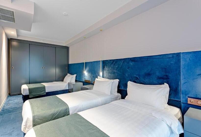 Fotos del hotel Ramada By Wyndham Tbilisi Old City:  3