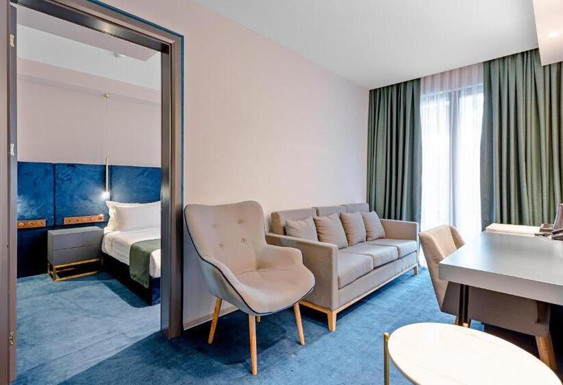 Fotos del hotel Ramada By Wyndham Tbilisi Old City:  4