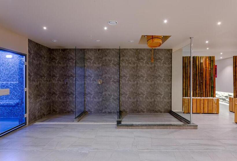 Fotos del hotel Ramada By Wyndham Tbilisi Old City:  9