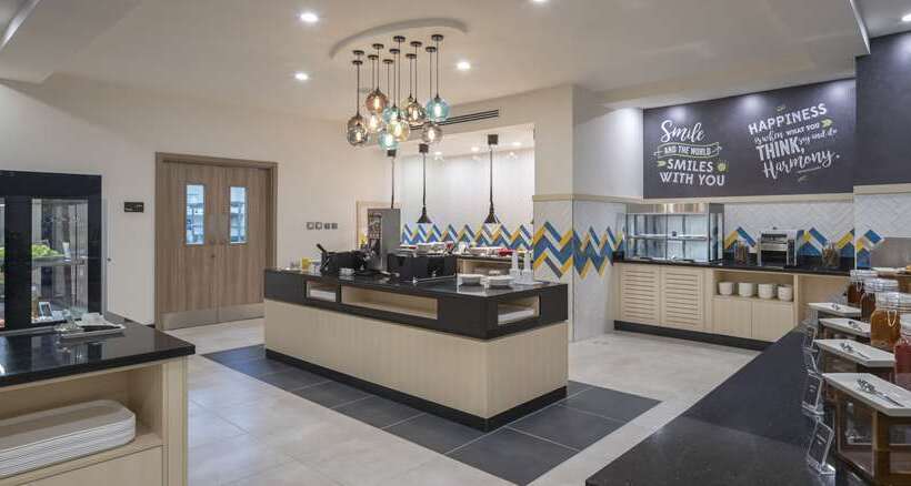 Fotos del hotel Hampton By Hilton Doha Old Town:  3