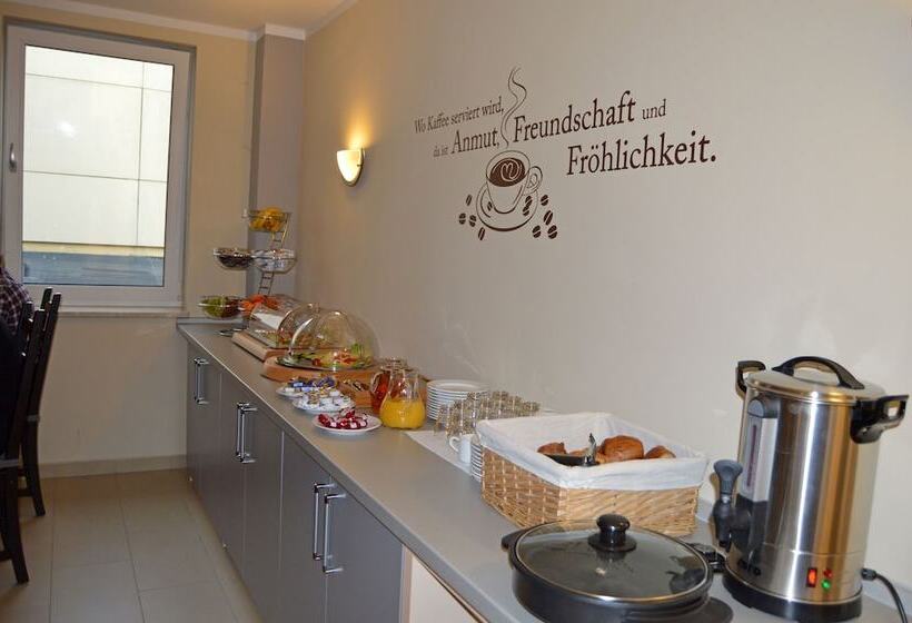 Fotos del hotel Jeta:  6