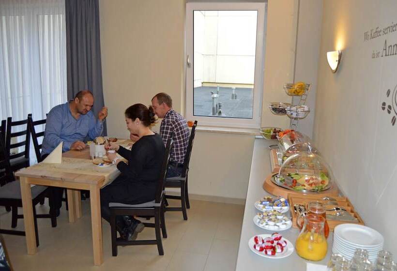 Fotos del hotel Jeta:  15