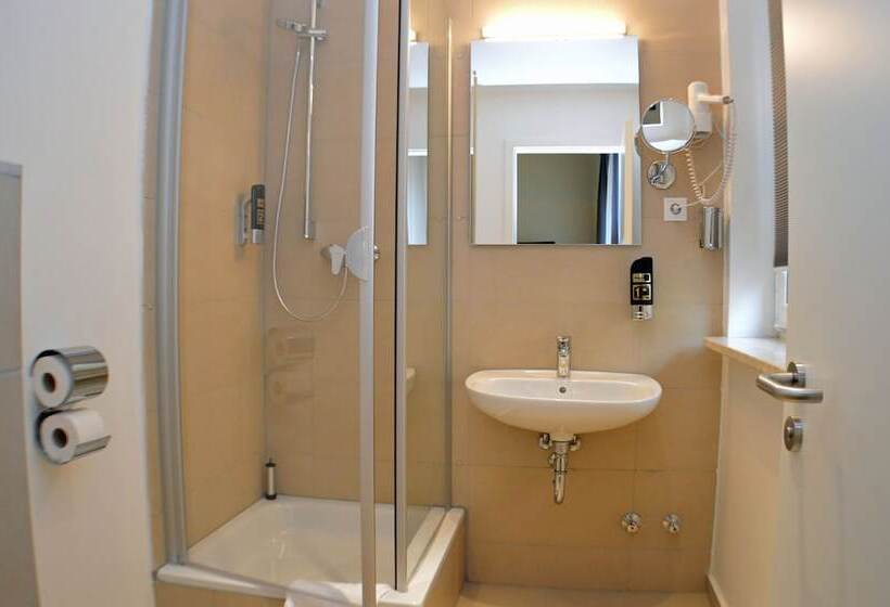 Fotos del hotel Jeta:  14