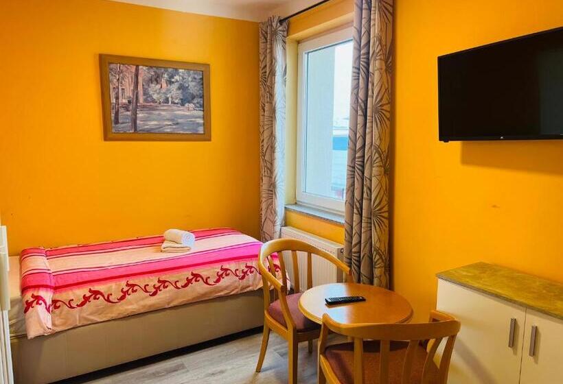 Fotos del hotel M&m   Wilhelmsburg:  2