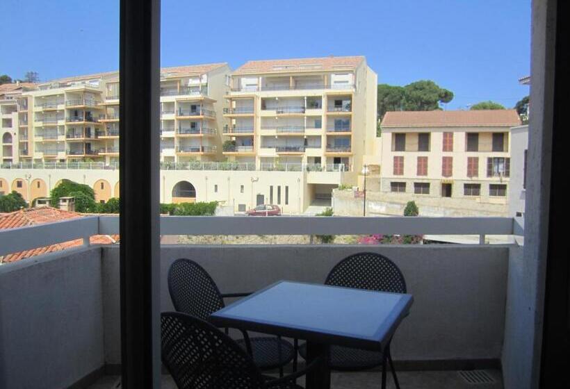 Fotos del hotel Hôtel Le Rocher:  13