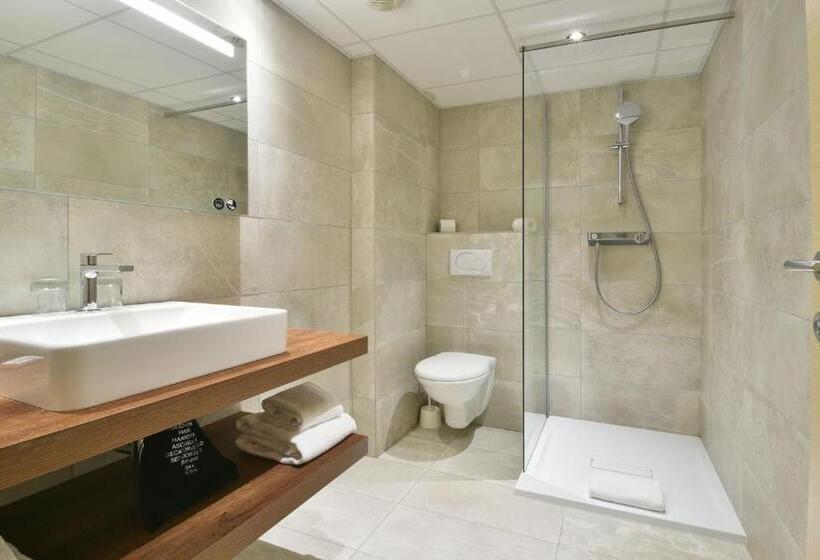 Fotos del hotel Hôtel Le Rocher:  4