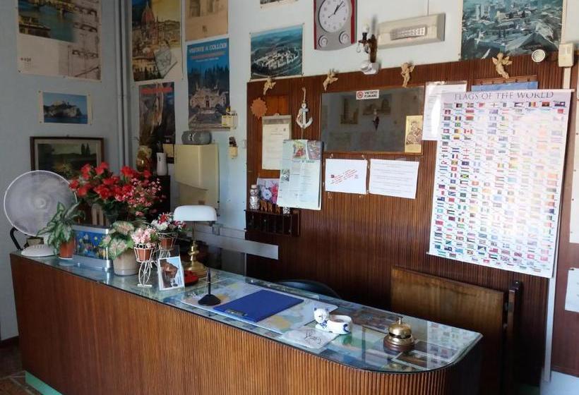 Fotos del hotel Mediterraneo:  7