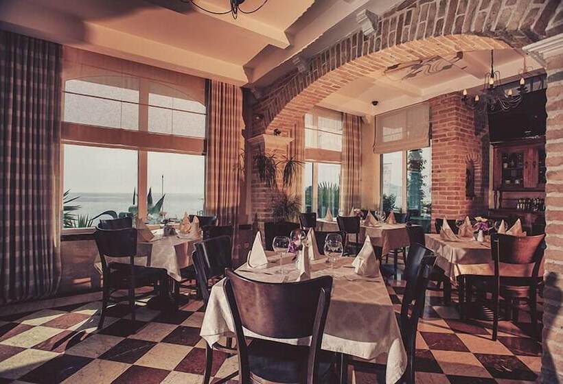 Fotos del hotel Azimut:  10