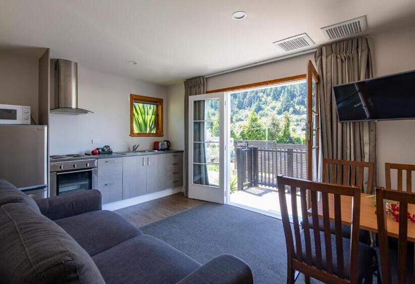 Fotos del hotel Pinewood Lodge And Apartments:  20