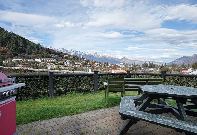 Fotos del hotel Pinewood Lodge And Apartments:  3