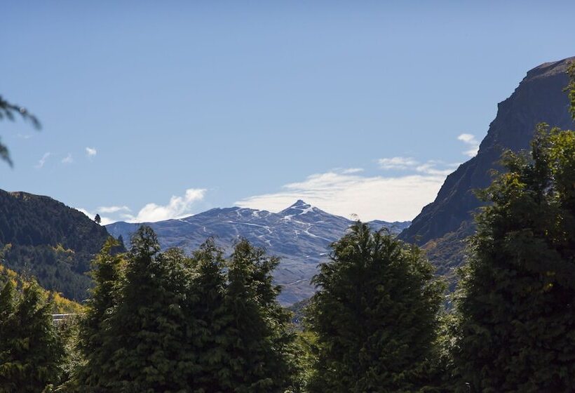 Fotos del hotel Pinewood Lodge And Apartments:  16