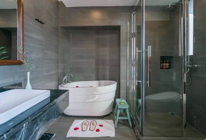 Fotos del hotel Lize Graceland Artistic Suite Inn:  12