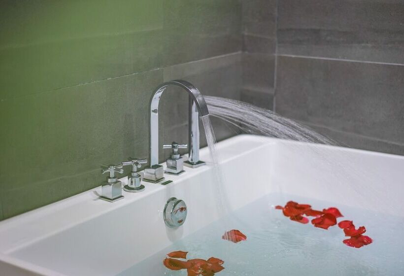 Fotos del hotel Lize Graceland Artistic Suite Inn:  9