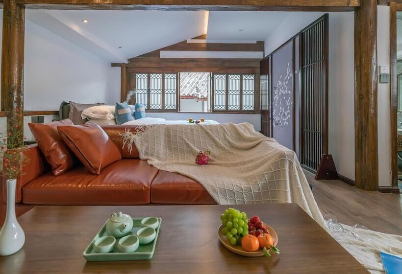 Fotos del hotel Lize Graceland Artistic Suite Inn:  13