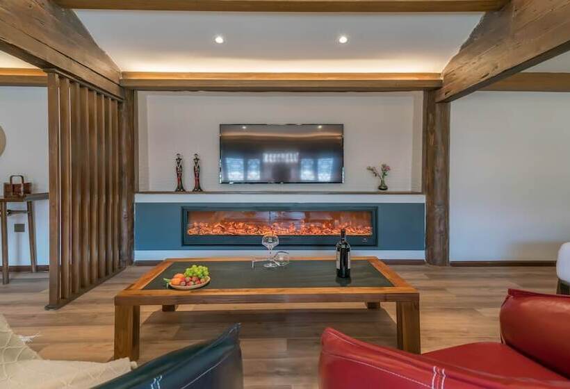 Fotos del hotel Lize Graceland Artistic Suite Inn:  3