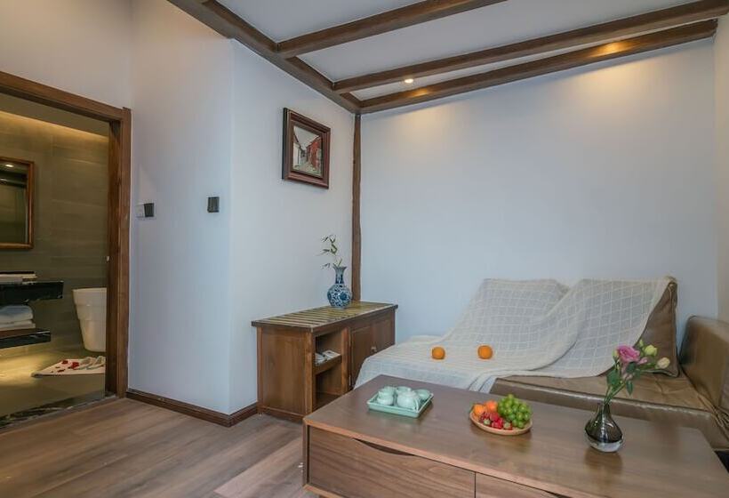 Fotos del hotel Lize Graceland Artistic Suite Inn:  19