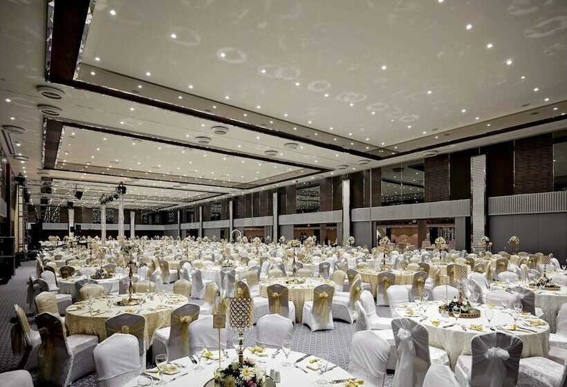 Pullman Istanbul Hotel & Convention Center