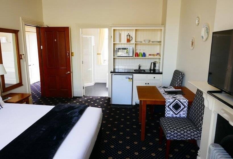 Highland House Boutique