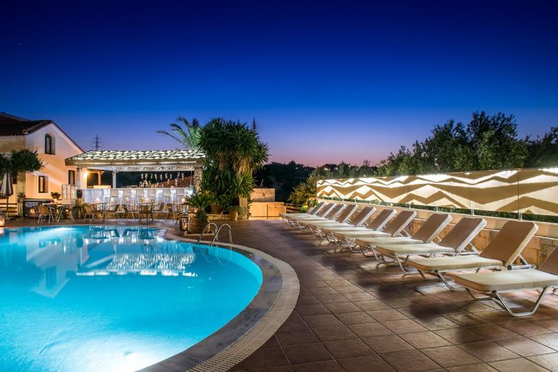 Fotos del hotel Diamond Village & Suites:  16