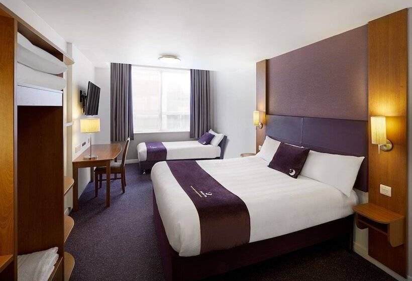 Fotos del hotel Premier Inn London Waterloo:  2